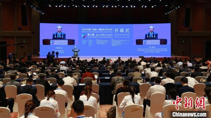 中共山東省委書記劉家義致辭。　梁犇 攝