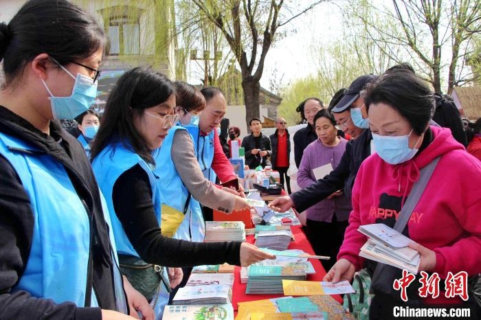 資料圖：山東省文旅廳組織文旅企業(yè)舉行文旅服務(wù)群眾相關(guān)活動?！≮w曉 攝