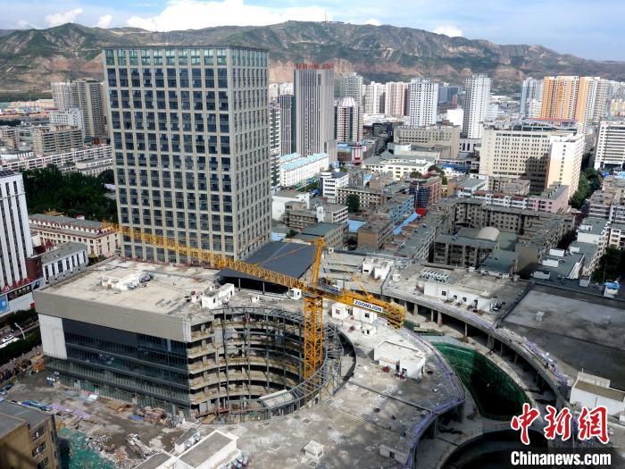 資料圖：城中區(qū)某商品住宅樓。 孫睿 攝