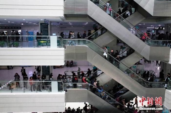 資料圖：某醫(yī)院門診樓。 <a target='_blank' href='/'>中新社</a>記者 殷立勤 攝&#xA;