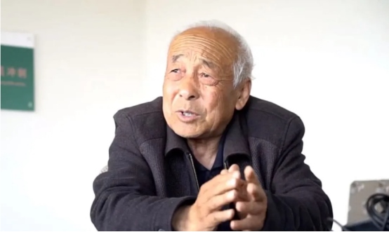 世界地球日，不忘治沙人1782.png