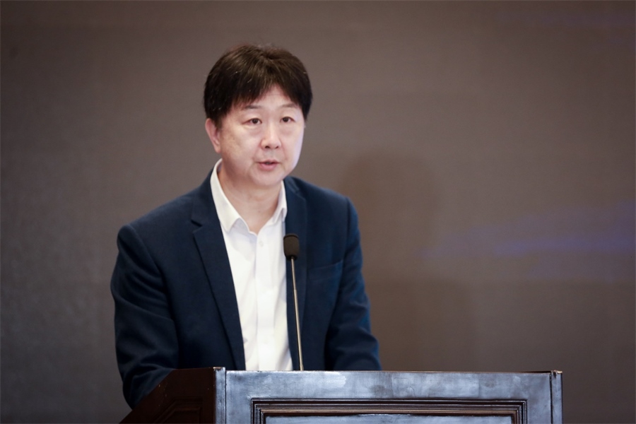 中國(guó)民主法制出版社黨委書記、社長(zhǎng)、總編輯 劉海濤