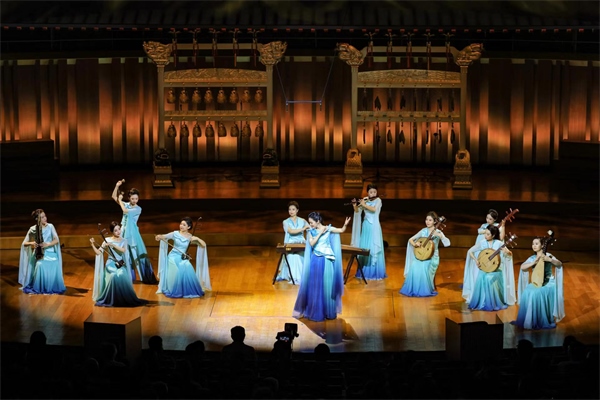 音樂會現(xiàn)場。中央民族樂團(tuán)供圖，房瀟攝
