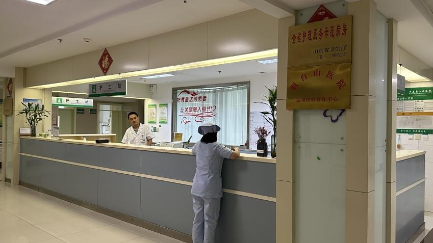 平原縣第一人民醫(yī)院住院部脊柱關(guān)節(jié)外科、手足外科病區(qū)。人民網(wǎng) 喬姝攝