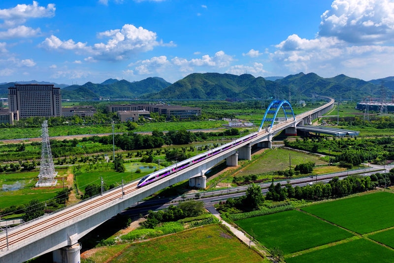 復興號亞運智能動車組列車。上海鐵路局融媒體中心供圖