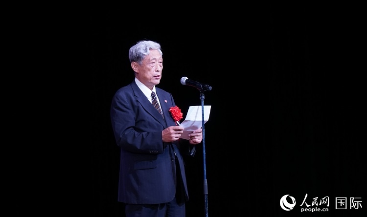 全華聯(lián)會(huì)長(zhǎng)何德倫發(fā)表致辭。人民網(wǎng) 蔣曉辰攝