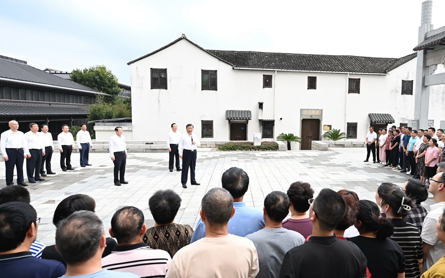 9月20日下午，習(xí)近平總書(shū)記在楓橋經(jīng)驗(yàn)陳列館考察。新華社記者 燕雁 攝