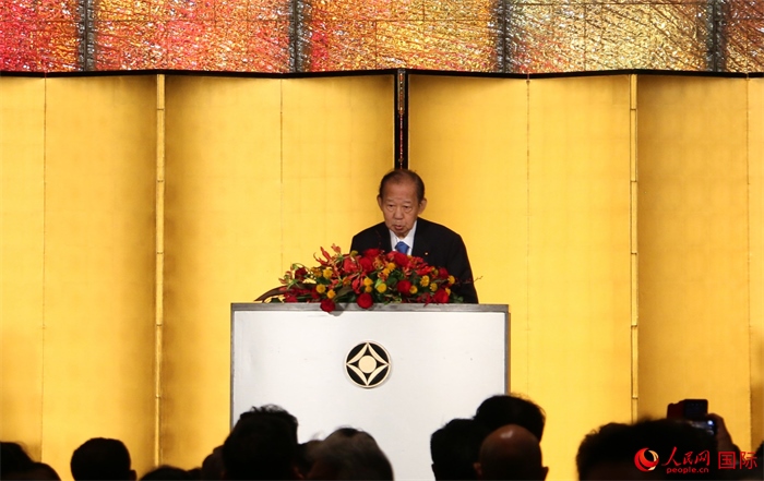 日中友好議員聯(lián)盟會長二階俊博發(fā)表致辭。人民網(wǎng) 許可攝