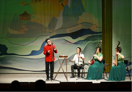 演出現(xiàn)場(chǎng)。中國(guó)煤礦文工團(tuán)供圖