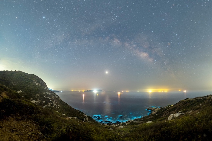 西涌國(guó)際暗夜社區(qū)夜間美景。深圳市天文臺(tái)供圖