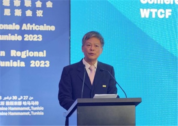 2023世界旅游城市聯(lián)合會非洲區(qū)域突尼斯會議 世界旅游城市聯(lián)合會常務(wù)副秘書長李寶春致辭。主辦方供圖