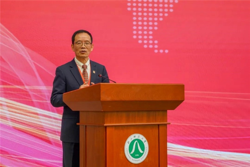 國務(wù)院學(xué)位委員會區(qū)域國別學(xué)學(xué)科評議組秘書長、浙江師范大學(xué)非洲研究院（非洲區(qū)域國別學(xué)院）院長劉鴻武致辭。主辦方供圖