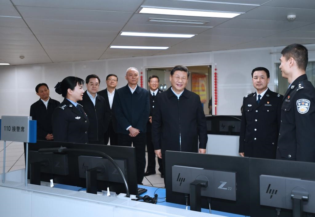 2019年2月1日上午，習(xí)近平總書記在北京市公安局看望慰問公安民警，并向全國(guó)廣大公安民警拜年。新華社記者 謝環(huán)馳 攝