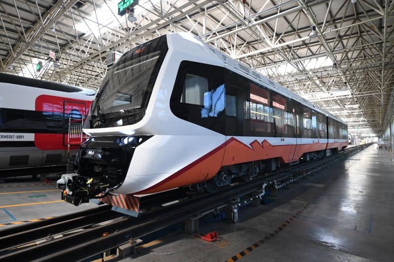 △2023年6月6日，中國中車出口阿根廷新能源輕軌車輛首列車在中車唐山公司下線。