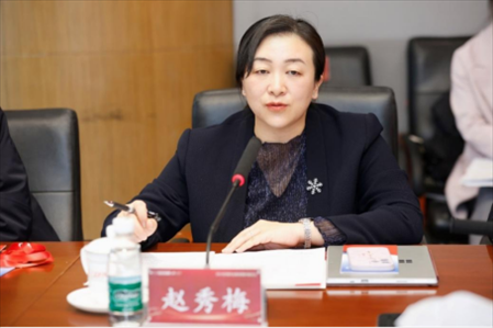人民網(wǎng)輿情數(shù)據(jù)中心主任、人民在線總經(jīng)理趙秀梅發(fā)言