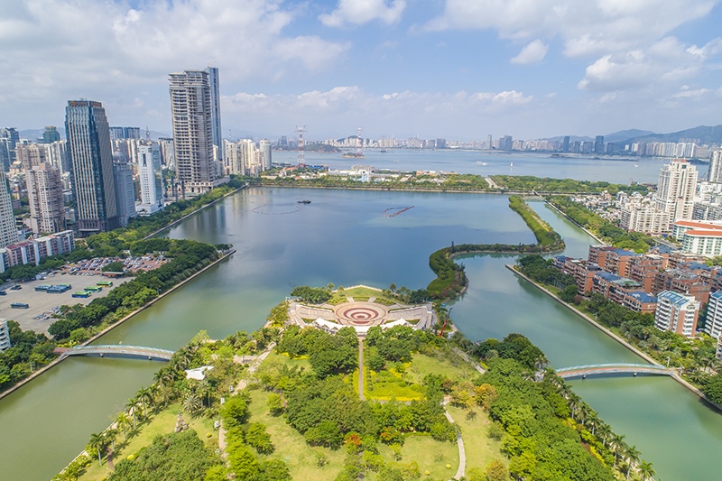 2021年5月15日，廈門，航拍筼筜湖，景色優(yōu)美。