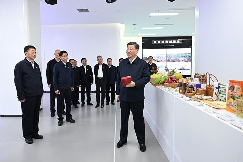 2023年12月14日，習(xí)近平總書(shū)記在廣西南寧市考察中國(guó)－東盟信息港股份有限公司，了解中國(guó)－東盟經(jīng)貿(mào)合作等情況。
