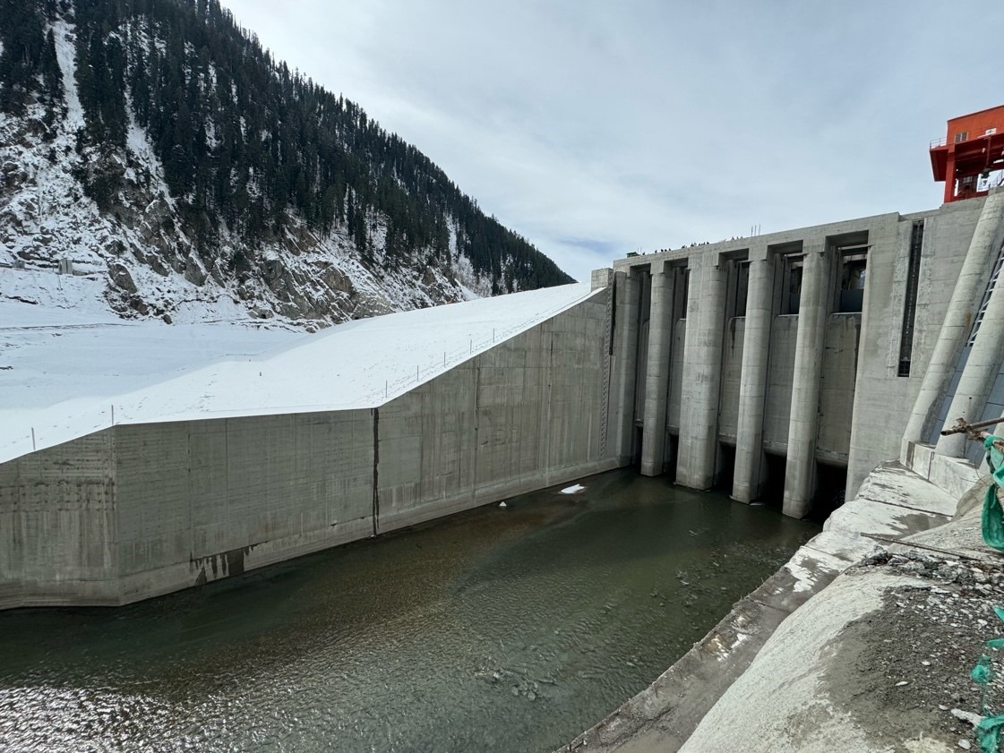 2月28日攝于蘇吉吉納里水電站溢洪道。中國(guó)能建葛洲壩集團(tuán)供圖