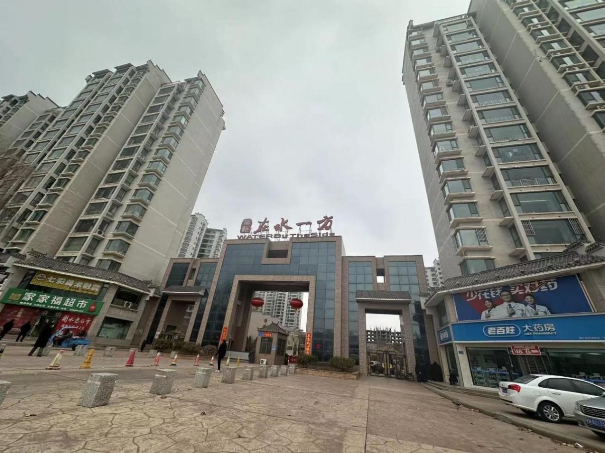 甘肅省永靖縣“在水一方”小區(qū)。人民網(wǎng)記者 馬昌攝