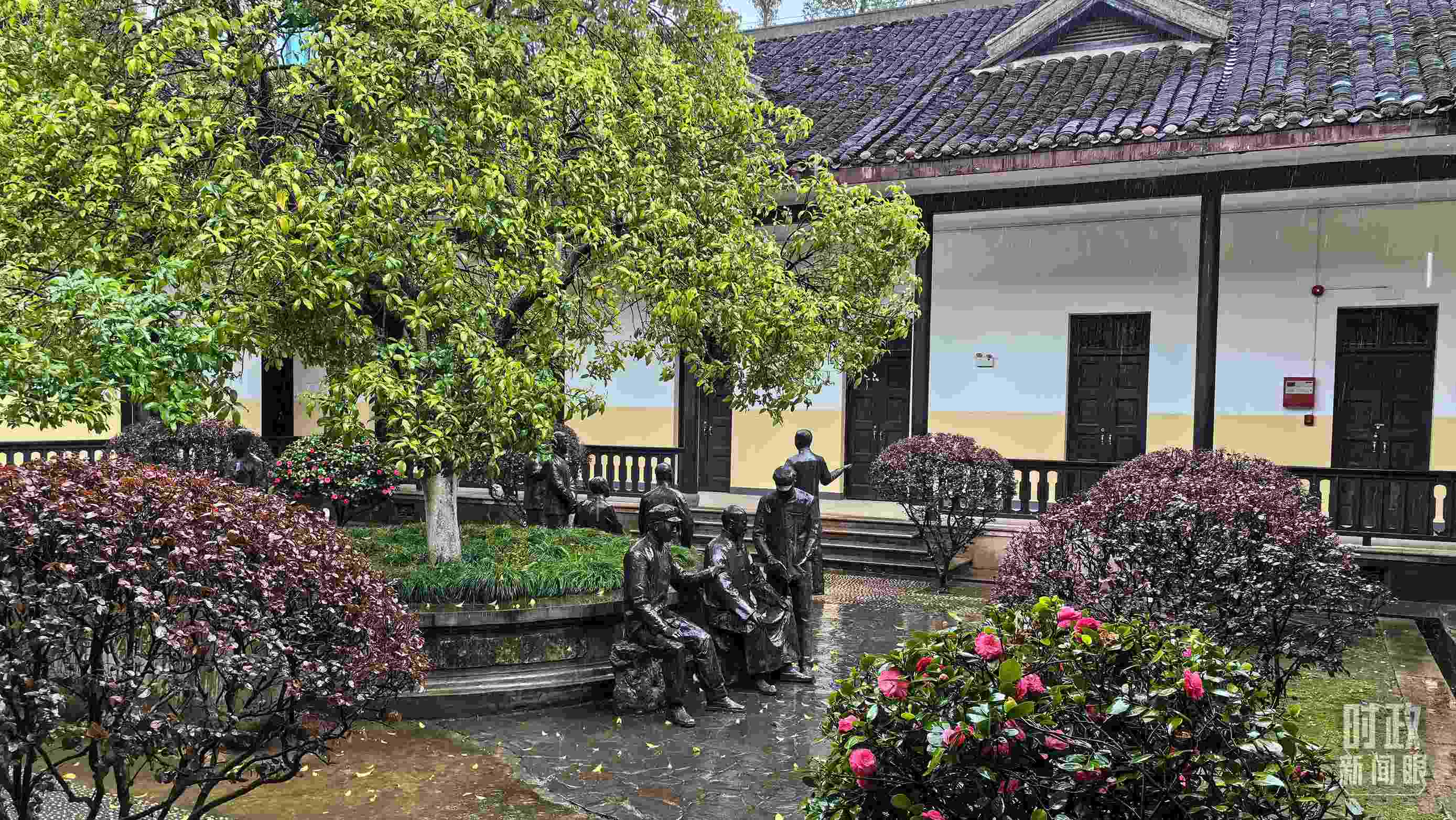 △湖南第一師范學(xué)院（城南書院校區(qū)）校園里。（總臺央視記者趙化拍攝）