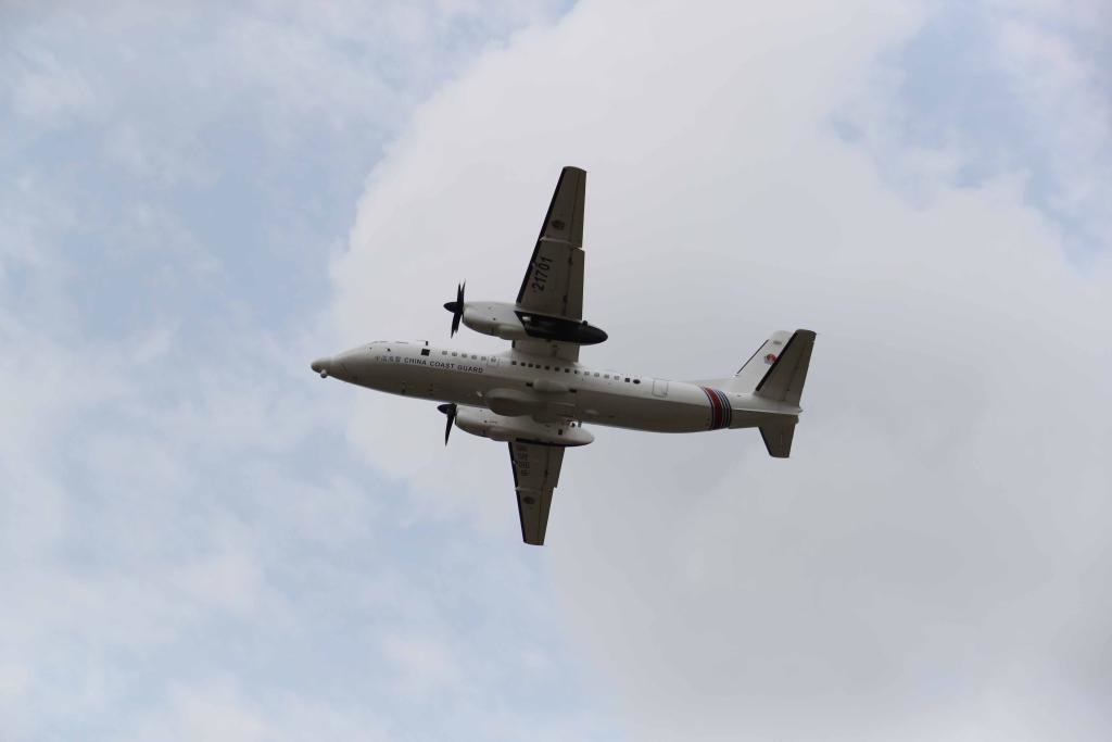 圖為5月14日海警飛機(jī)在休漁海域進(jìn)行空中巡查。（中國(guó)海警局南海分局供圖）