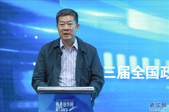 中國版權協(xié)會理事長、第十三屆全國政協(xié)文化文史和學習委員會副主任、新聞出版總署原副署長、國家版權局原副局長閻曉宏現(xiàn)場致辭