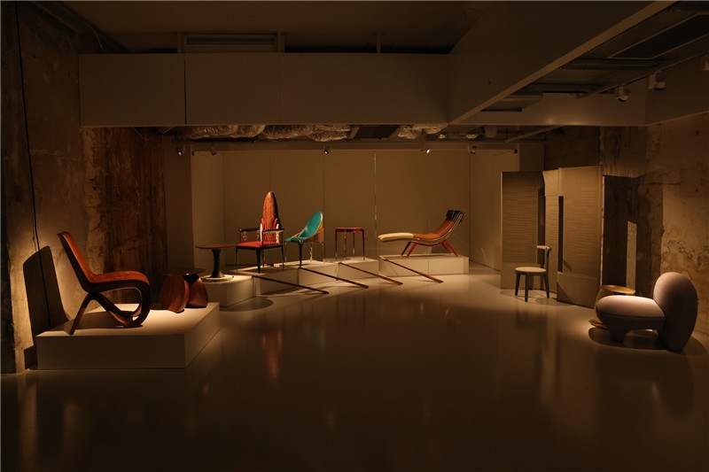 《新生萬物-中國非遺與當(dāng)代設(shè)計展》展廳。陽光媒體集團(tuán)供圖