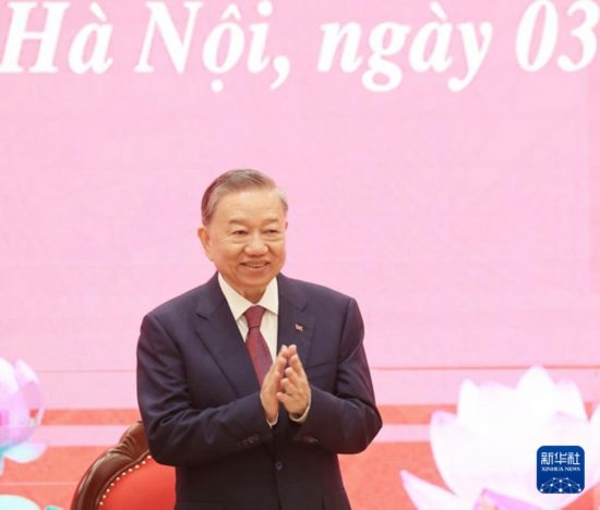 8月3日，在越南河內(nèi)，蘇林出席新聞發(fā)布會。新華社/越通社