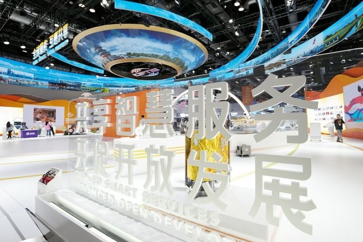 這是2024年9月11日拍攝的國家會(huì)議中心內(nèi)景。新華社記者 鞠煥宗 攝