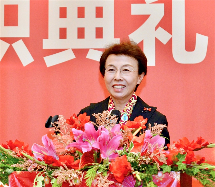 中國僑聯(lián)副主席程紅出席比利時浙江籍僑團聯(lián)盟第二屆主席團就職典禮并致辭。比利時浙江籍僑團聯(lián)盟供圖
