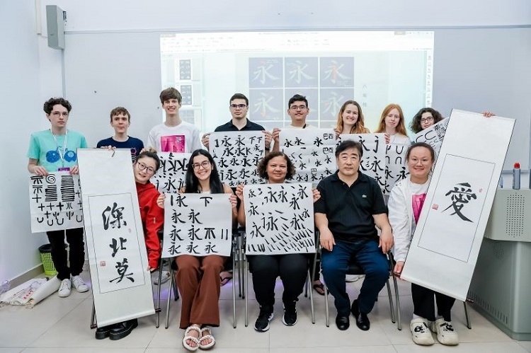 深北莫舉行文化交流活動(dòng)。深北莫供圖