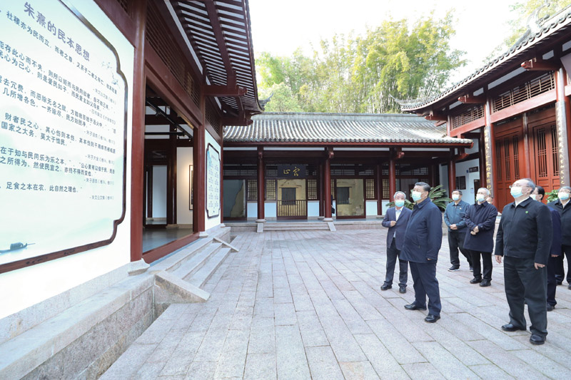 2021年3月22日，習(xí)近平在福建南平武夷山朱熹園，了解朱熹生平及理學(xué)研究等情況。