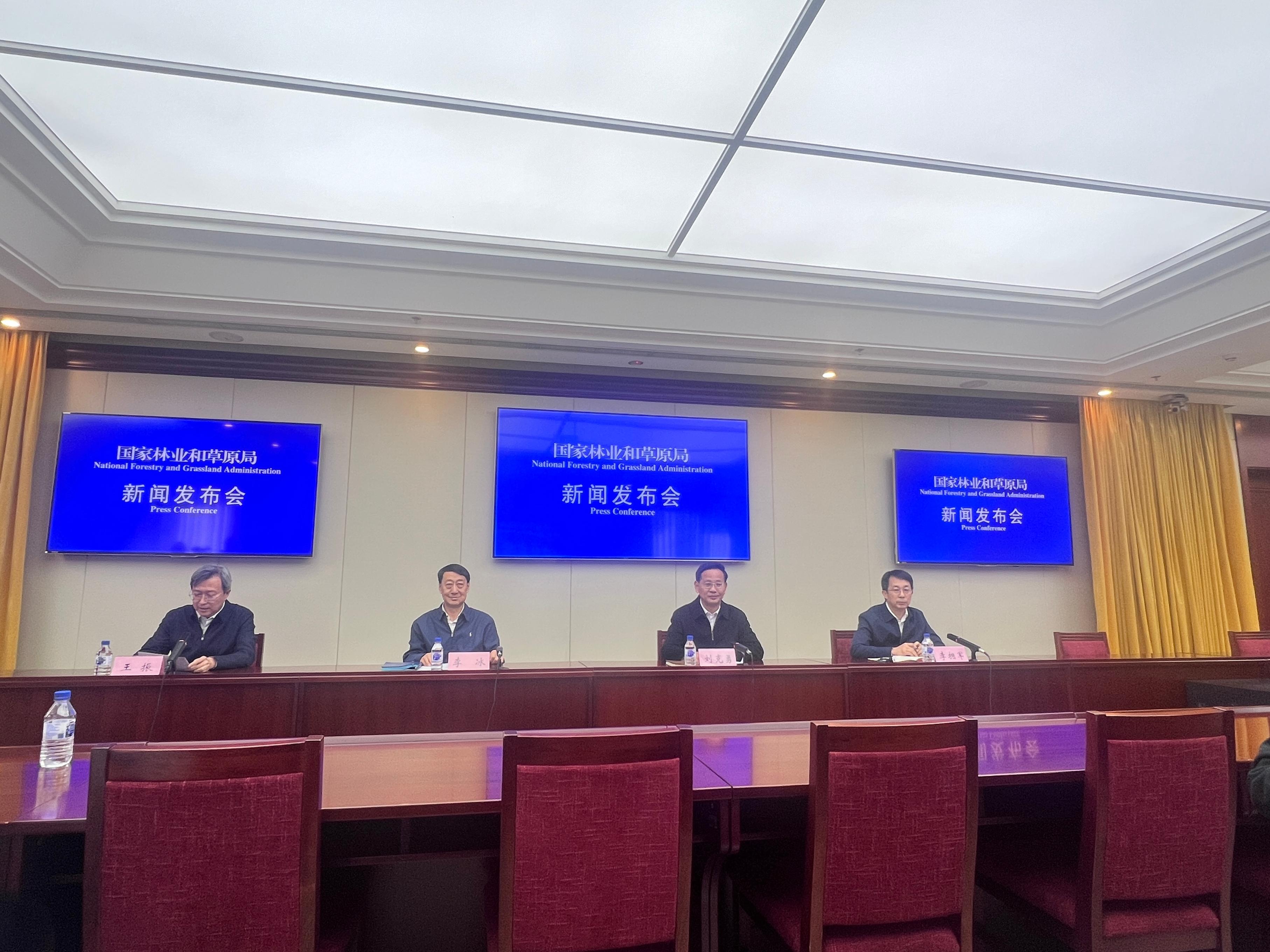 12月例行新聞發(fā)布會現(xiàn)場。人民網(wǎng) 歐陽易佳攝
