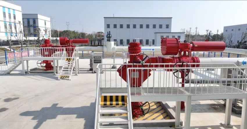 300兆瓦壓氣儲(chǔ)能示范工程鹽穴儲(chǔ)氣庫(kù)井場(chǎng)。受訪者供圖