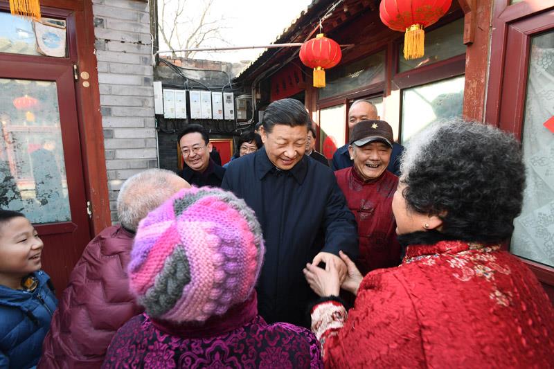 2019年2月1日，習(xí)近平總書記來(lái)到北京前門東區(qū)草廠四條胡同看望慰問(wèn)群眾。
